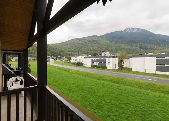 8 Personnes Avec Balcon Sud, Navette Télécabine à Proximité, - Fr-1-296-388 * Saint-Lary-Soulan